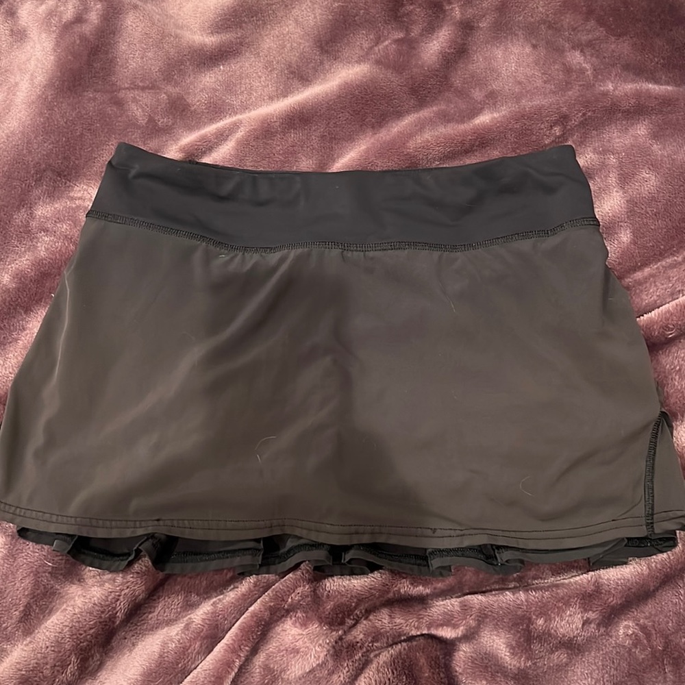 Lululemon Pace Setter Skirt - size 6, black